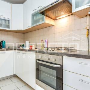 Prodaja, Stan, Sesvetski Kraljevec, Radnička ulica, 2s, 68m2