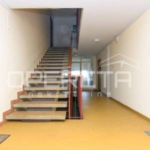 Prodaja, Stan, Sisak, Hrvatskog narodnog preporoda 40, 2s, 62m2