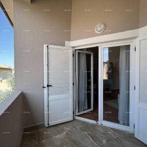 Prodaja stana na vrhunskoj lokaciji, Medulin! Pošesi, naselje na samoj obali mora.