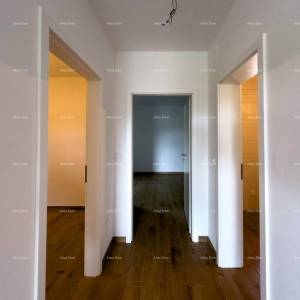 Prodaja stana s vrtom i parkirim mjestom, novogradnja, Brtonigla!