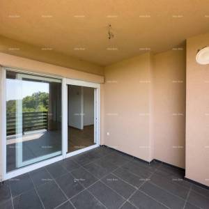 Prodaja stana s vrtom i parkirim mjestom, novogradnja, Brtonigla!