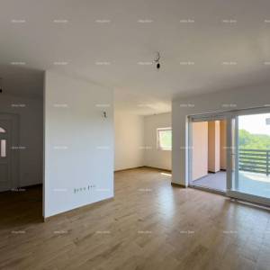 Prodaja stana s vrtom i parkirim mjestom, novogradnja, Brtonigla!