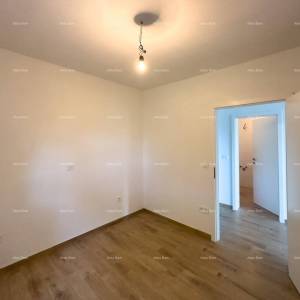 Prodaja stana s vrtom i parkirim mjestom, novogradnja, Brtonigla!