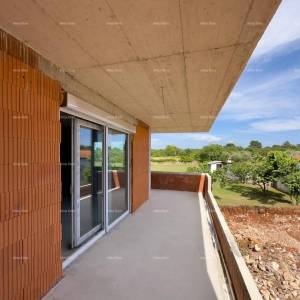 Prodaja stana u novogradnji, Peroj!