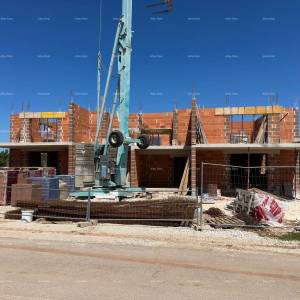 Prodaja stanova u novogradnji s parkirnim mjestom - 500 m od mora – Barbariga!