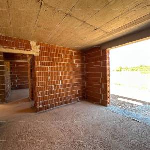 Prodaja stanova u novogradnji s parkirnim mjestom - 500 m od mora – Barbariga!