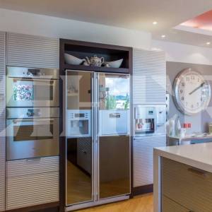 PRODAJA, TREŠNJEVKA, LUKSUZNI PENTHOUSE 270 M2 + TERASE +GARAŽA 100 M2