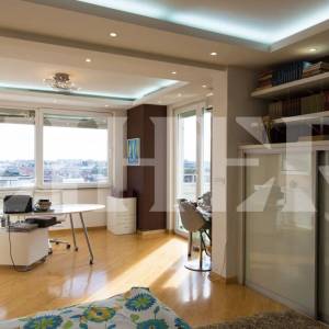 PRODAJA, TREŠNJEVKA, LUKSUZNI PENTHOUSE 270 M2 + TERASE +GARAŽA 100 M2