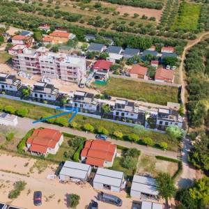 Prodaja,Pakoštane,trosobni apartman u prizemlju 148m2 s terasom