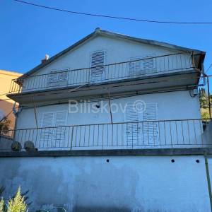 Prodaja,Preko,Otok Ošljak,kuća 87m2 prvi red do mora.