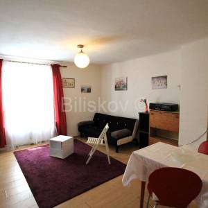 Prodaja,Trešnjevka , simpatična garsonjera 27m2 u prizemlju