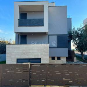 Prodaja,vila s pogledom na more,Sukošan