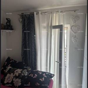 Prodaje se dvoetažni stan u Puli