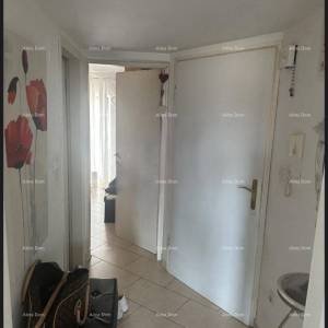 Prodaje se dvoetažni stan u Puli