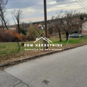 PRODAJE SE GRAĐEVINSKO ZEMLJIŠTE JAZBINE