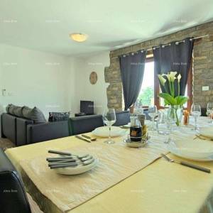 Prodaje se kamena kuća s pogledom na more, Buje