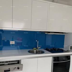 Prodaje se kuća sa 3 apartmana, Poreč