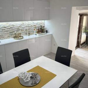 Prodaje se kuća sa 3 apartmana, Poreč