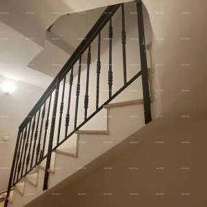 Prodaje se kuća sa 4 stambene jedinice, u samom centru Rovinja,