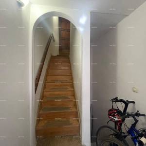 Prodaje se kuća sa 4 stambene jedinice, u samom centru Rovinja,