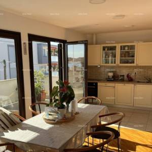 Prodaje se lijepa kuća, blizu mora u Umagu