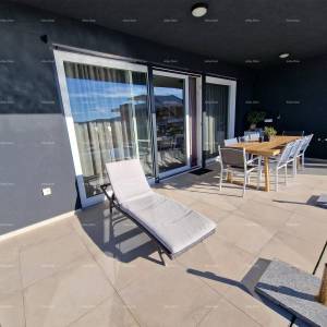 Prodaje se luksuzna vila u Medulinu – 100 m od mora