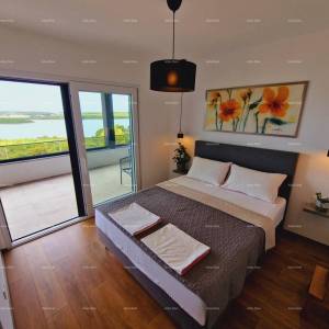 Prodaje se luksuzna vila u Medulinu – 100 m od mora