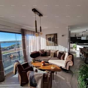 Prodaje se luksuzna vila u Medulinu – 100 m od mora