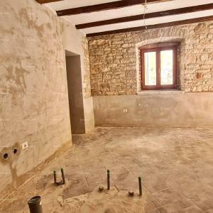 Prodaje se novouređeni poslovni prostor, 34m2, Fažana