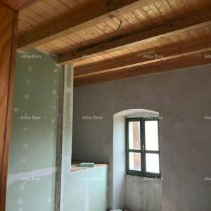 Prodaje se obiteljska kuća u mirnom dijelu okolice Labina