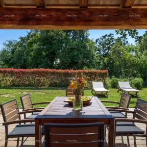 Prodaje se predivna kuća blizu Barbana