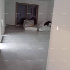 Prodaje se samostojeća kuća, 169 m2, s bazenom, Marčana