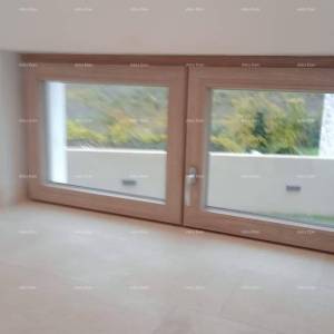 Prodaje se samostojeća kuća, 169 m2, s bazenom, Marčana