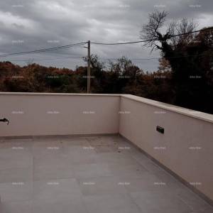 Prodaje se samostojeća kuća, 169 m2, s bazenom, Marčana