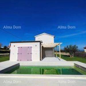 Prodaje se samostojeća kuća, 169 m2, s bazenom, Marčana