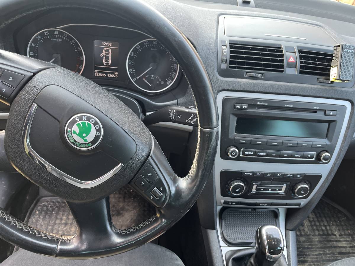 Prodaje se Škoda Octavia 2.0TDI 2013.g.