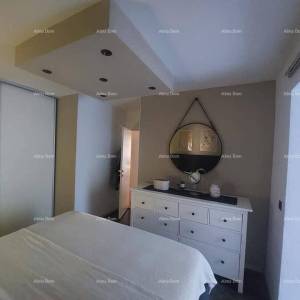 Prodaje se stan 90m2 sa konobom i vrtom, Novigrad