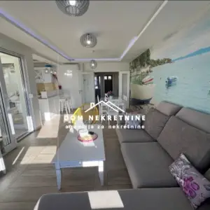 PRODAJE SE STAN U MAKARSKOJ