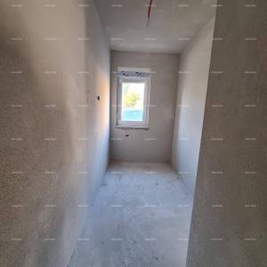 Prodaje se stan u Puli