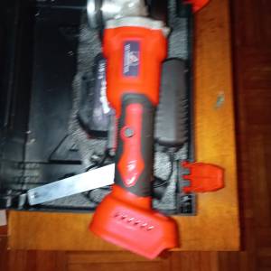 Prodajem kutnu brusilicu