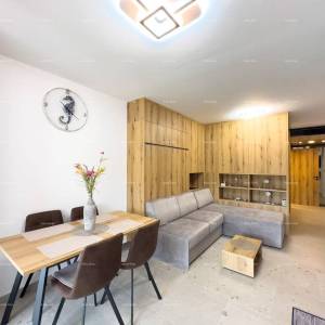 Prodajemo kompletno renoviran stan u Dugoj Uvali!