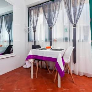 Prodajemo kuću, blizina uvale Cuve, s dodatnim objektima.