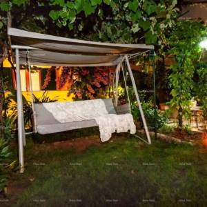 Prodajemo kuću, blizina uvale Cuve, s dodatnim objektima.