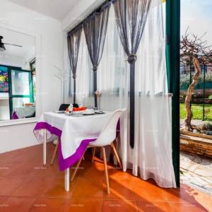 Prodajemo kuću, blizina uvale Cuve, s dodatnim objektima.