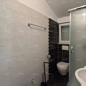 Prodajemo kuću sa više apartmana i bazenom. Pula Veli vrh.