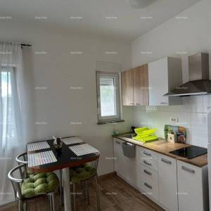 Prodajemo kuću sa više apartmana i bazenom. Pula Veli vrh.