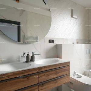 Prodajemo prekrasnu vilu s pogledom na more!Medulin!