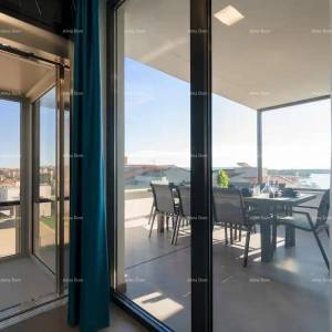 Prodajemo prekrasnu vilu s pogledom na more!Medulin!