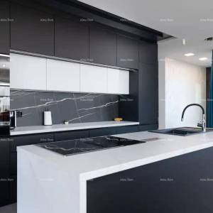 Prodajemo prekrasnu vilu s pogledom na more!Medulin!