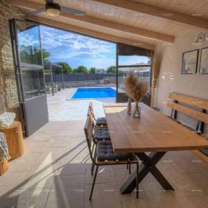 Prodajemo prelijepu kuću u idiličnom selu, u srcu Istre.